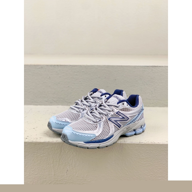 G*u*i casual shoes